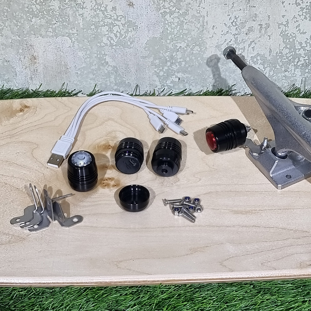 [0320] ไฟ LED ติดทรัคสเก็ตบอร์ด ชาร์จ USB สุดคุ้ม4ชิ้น หน้า หลัง ติดตั้งง่าย