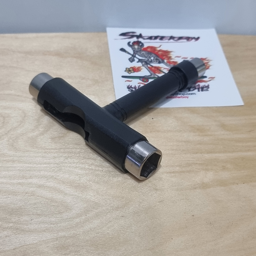 [0320] ประแจตัวที skate tool ไขน็อต ยึดทรัค ยึดล้อ ยึดคิงพิน สเก็ตทูลสำหรับสเก็ตบอร์ด