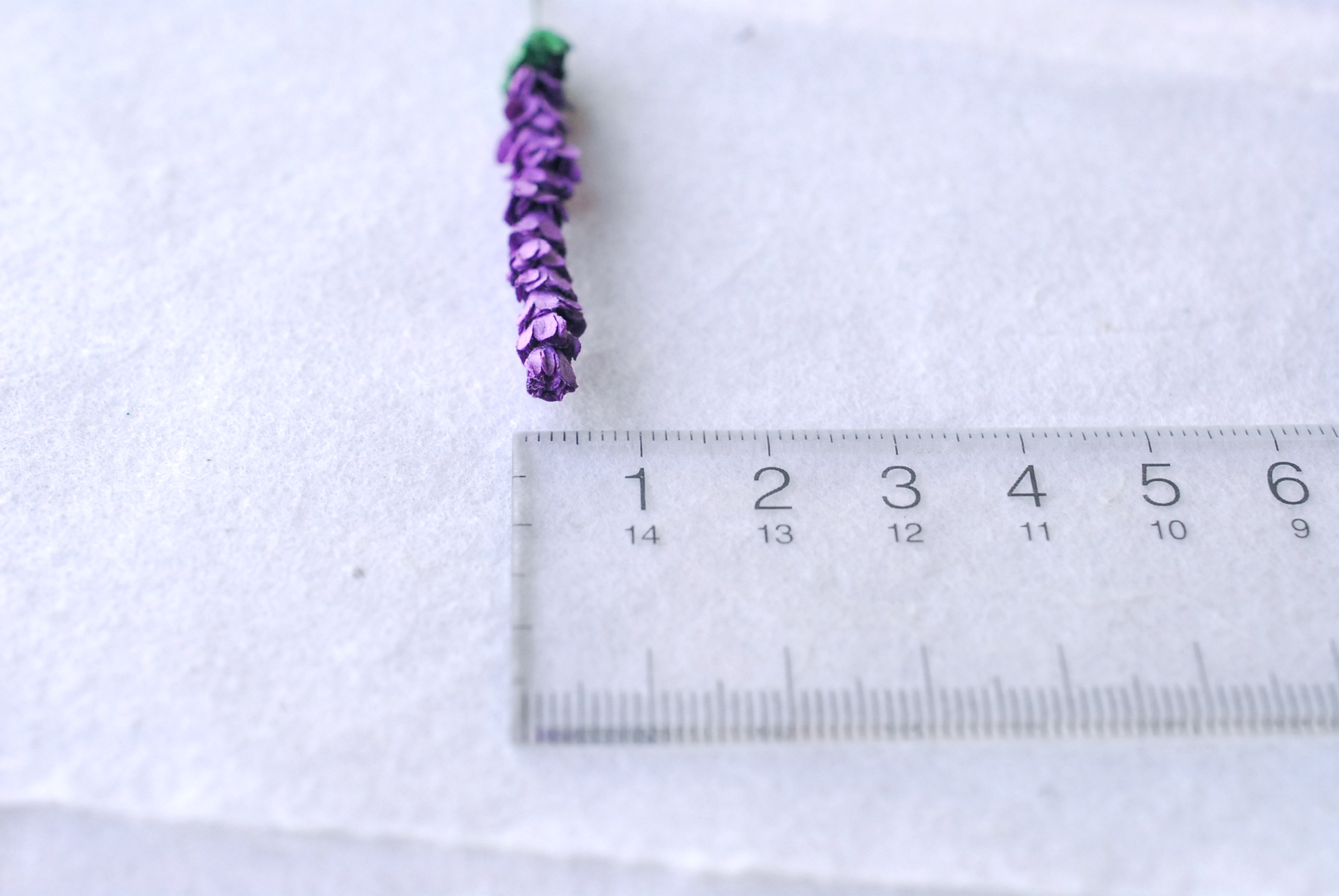 ดอกไม้ประดิษฐ์, ดอกไม้กระดาษสา, ดอก lavender, ดอกลาเวนเดอร์ กระดาษสา งานประดิษฐ์ตกแต่งของชำร่วย, ดอกไม้ทำพานพุ่ม, พานรับไหว้, ขนาด 1 cm. สีม่วงเข้ม dark purple lavender 10 ดอก