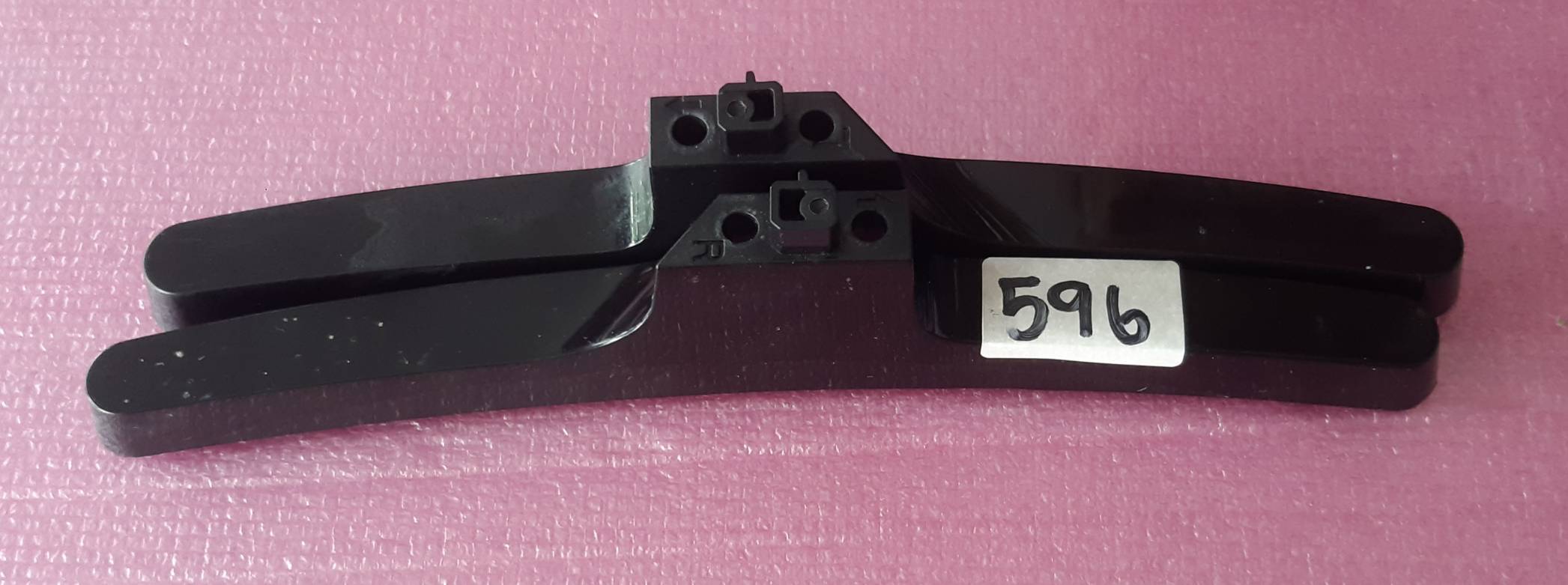 อันที่ 596 ขาทีวี Samsung UA32N4003AK 1701-0564-9000 1701-0565-0000 ราคา300