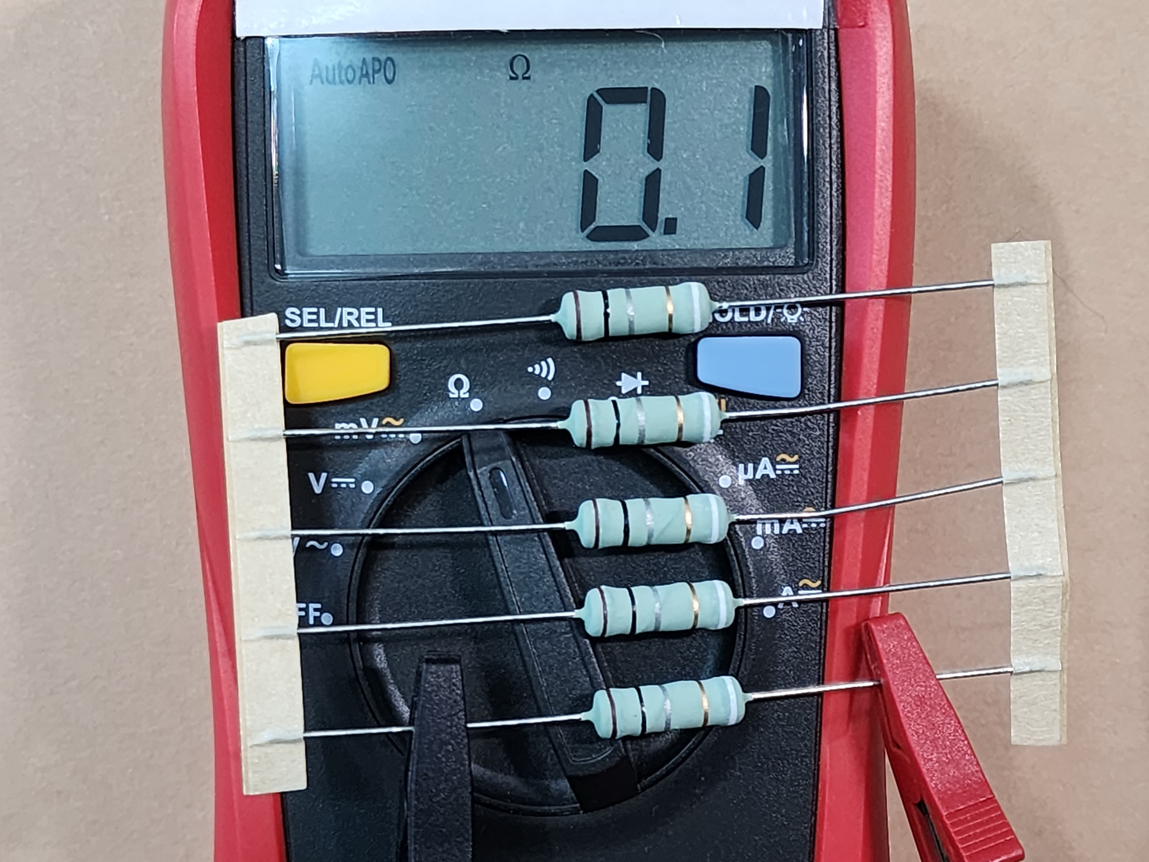 ตัวต้านทาน 0.1 Ohm สีอะไรบ้าง ตามรูปอ่านค่าได้กี่โอห์ม