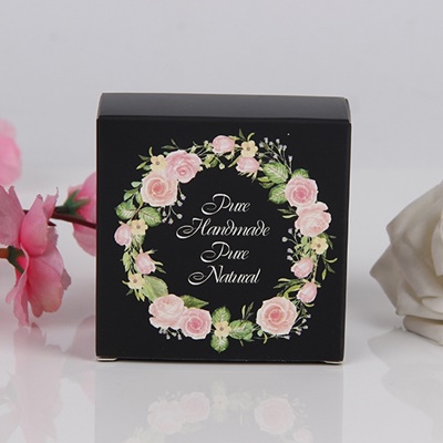 กล่องกระดาษแบบปิดหัวท้ายสีดำลายวงกลมดอกไม้ Handmade 8x8x3.5 cm. 50 ชิ้น : 004985