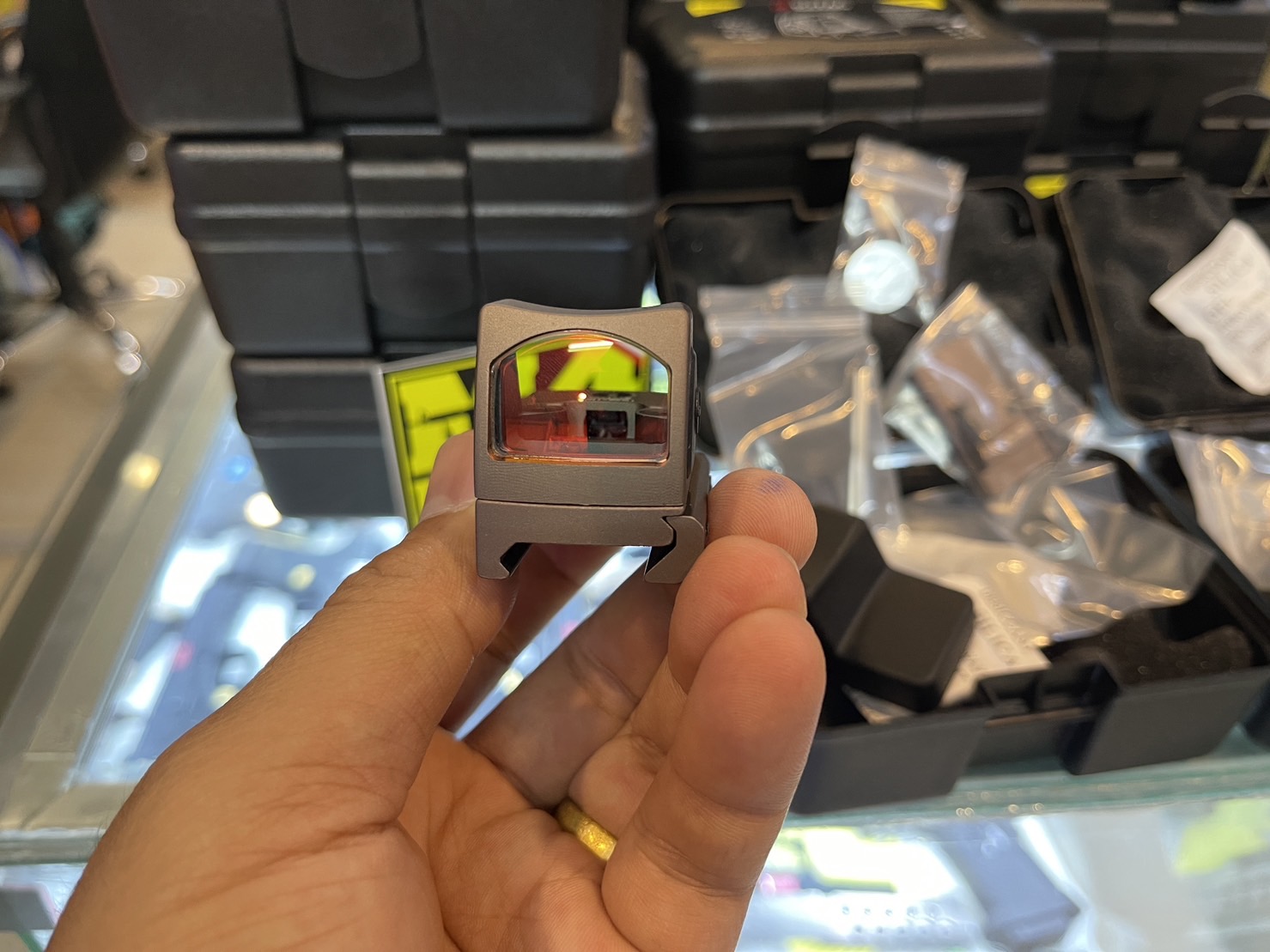 SOTAC : REDDOT TRIJICON RMR กล้องจุดแดง มีขาจับสำหรับปืนสั้น Glcok