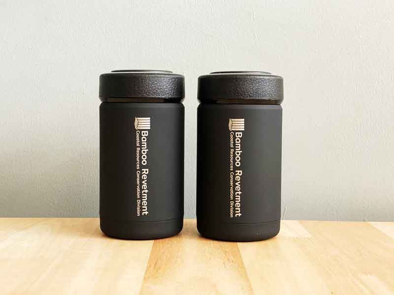 สลักชื่อ สลักข้อความ สลักรูป เลเซอร์ชื่อ เลเซอร์ข้อความ เลเซอร์รูป บนกระบอกน้ำ