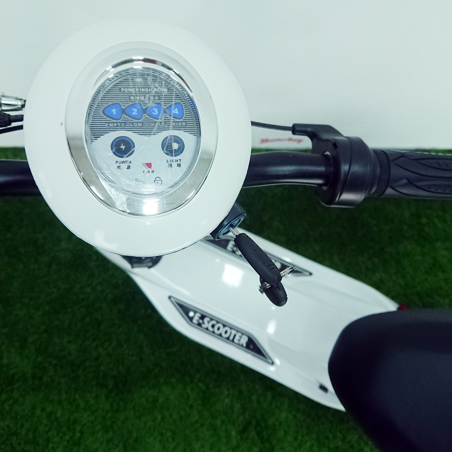 [0601] สกู็ตเตอร์ไฟฟ้า รุ่น Rabbit สำหรับผู้หญิง ล้อ6นิ้ว รับประกัน6เดือน มีอะไหล่เปลี่ยน Electric scooter