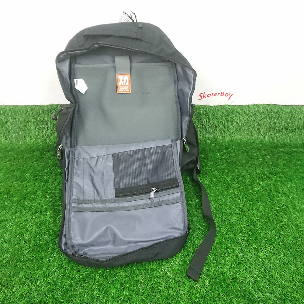 [0319] กระเป๋า สะพายหลัง ใส่ได้ 2 บอร์ด ขนาดกลาง 27x17x45cm Skateboard bag