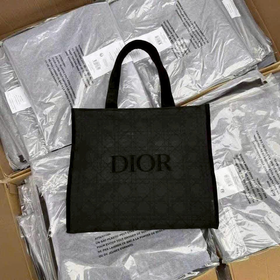 Dior VIP Tote Bag Exclusive -�ӵҢ���
