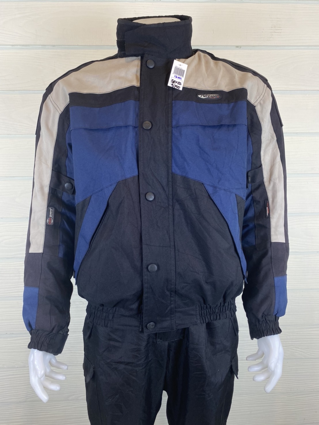 เสื้อขี่มอเตอร์ไซด์( มือสอง) CS 875 : อก 52" ยาว 26" รอบเอว 48"(XL) Nitro
