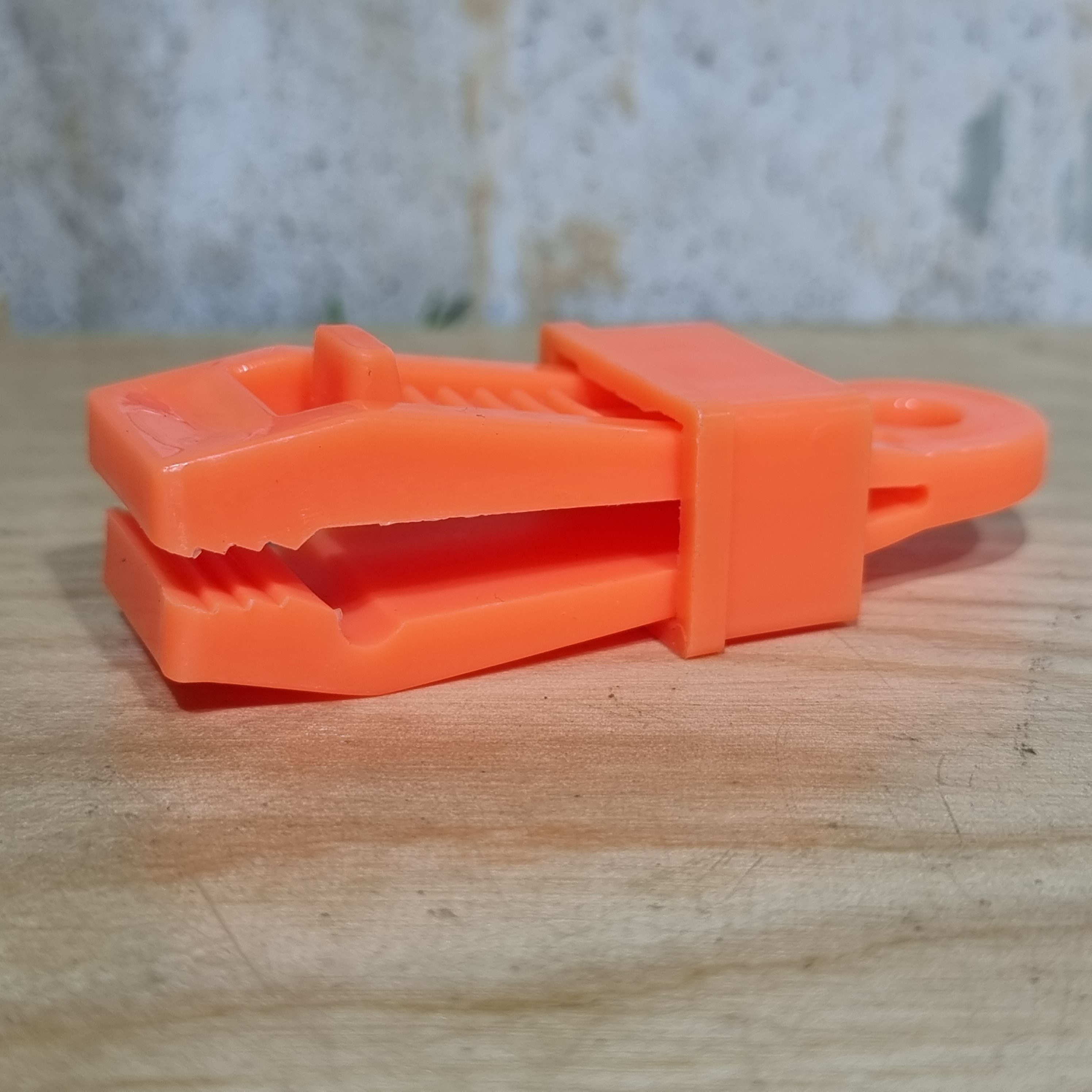 [1200] คลิปหนีบ หลังคาเต็นท์ ฟลายชีท ยึดกับสมอบก เพิ่มความมั่นคง กันกระพือ ที่ลมแรง