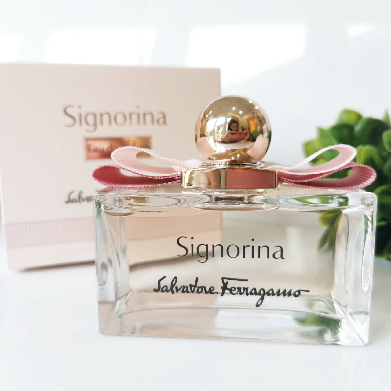 SALVATORE FERRAGAMO Signorina EDP 100 ml (Counter Box)