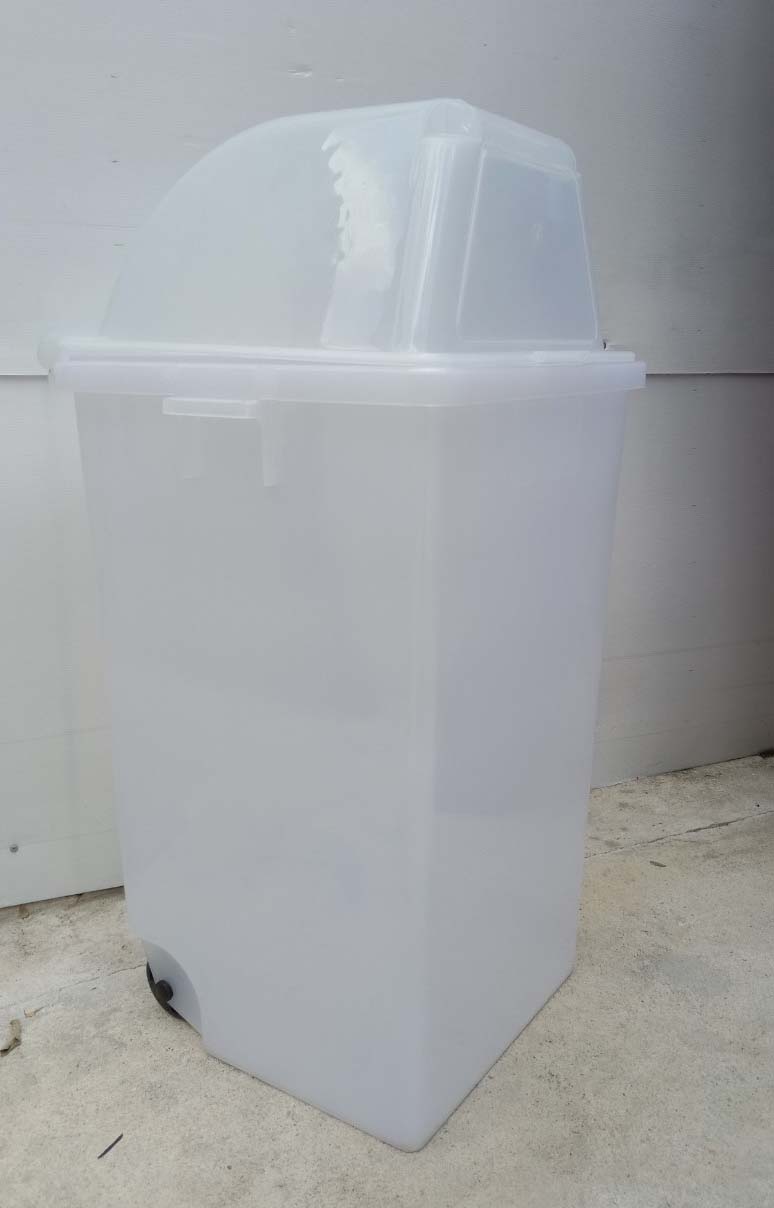 ถังขยะใหญ่ สีใส พร้อมล้อเข็น 120 ลิตร สีใส 1 ช่องทิ้ง