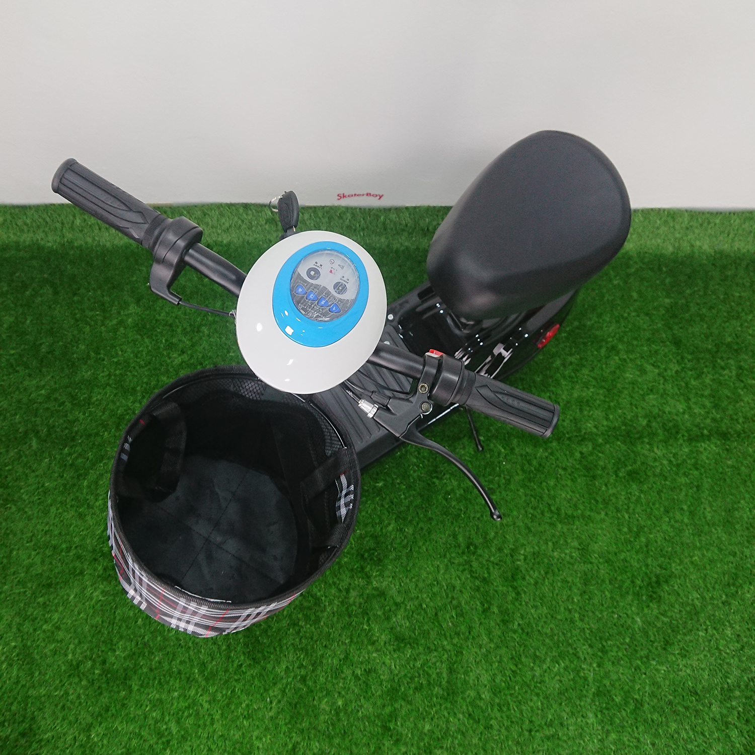 [0601] สกู็ตเตอร์ไฟฟ้า รุ่น Dolphin สำหรับผู้ชาย ล้อ10นิ้ว รับประกัน6เดือน มีอะไหล่เปลี่ยน Electric scooter