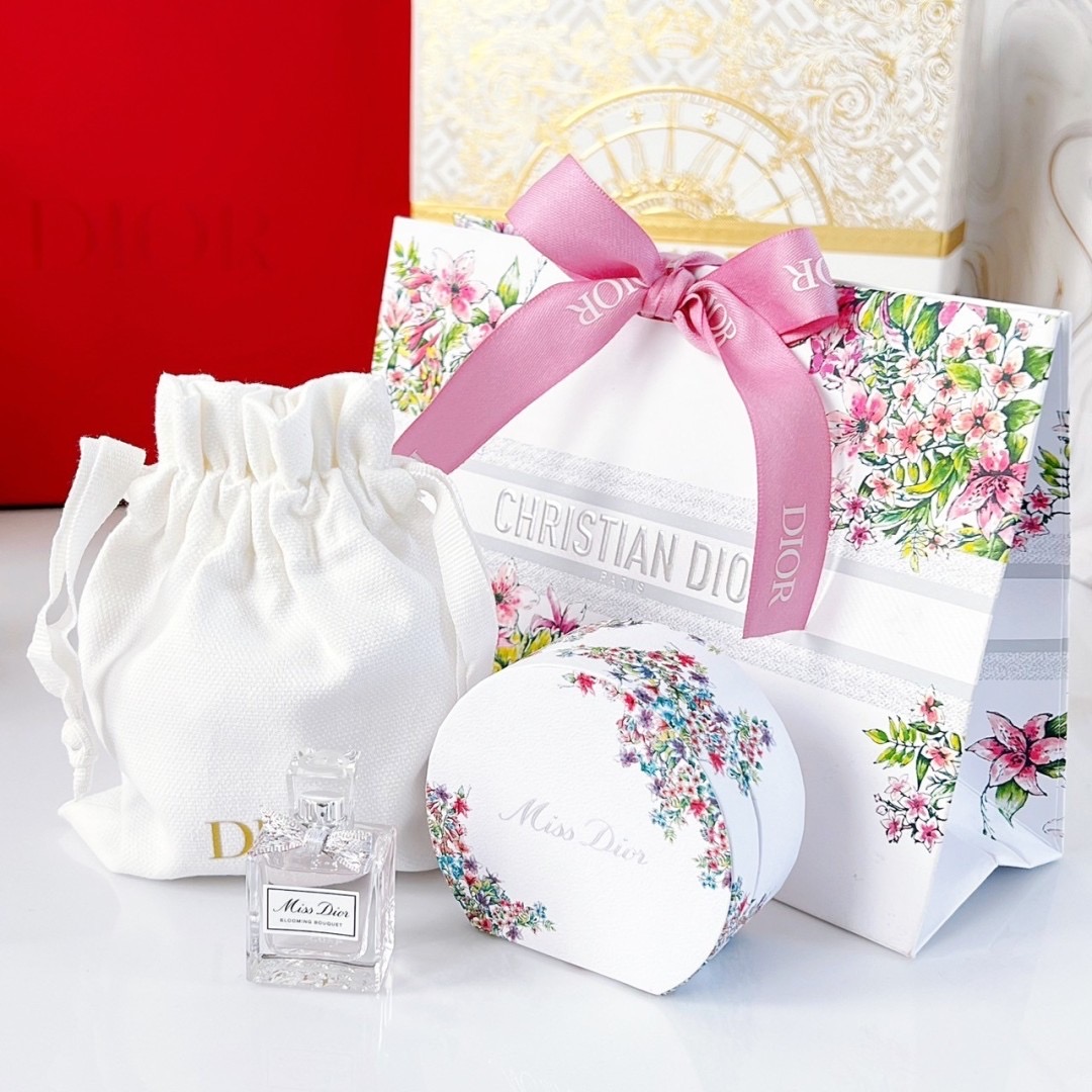 Dior Miss Dior Blooming Bouquet EDT ขนาดทดลอง 5 ml หัวแต้ม ~ Limited Box