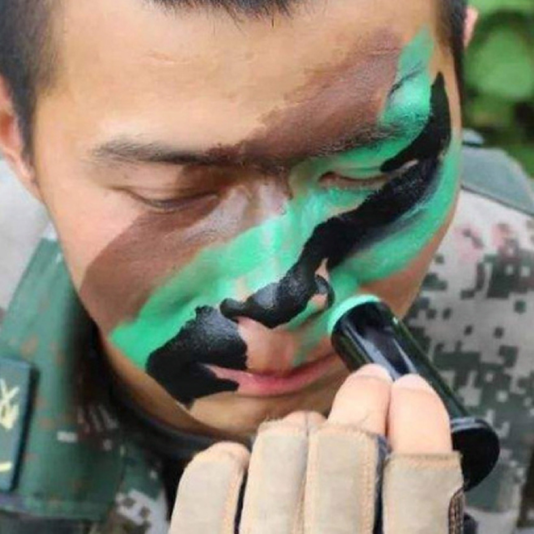 สีพรางหน้า (K0110)