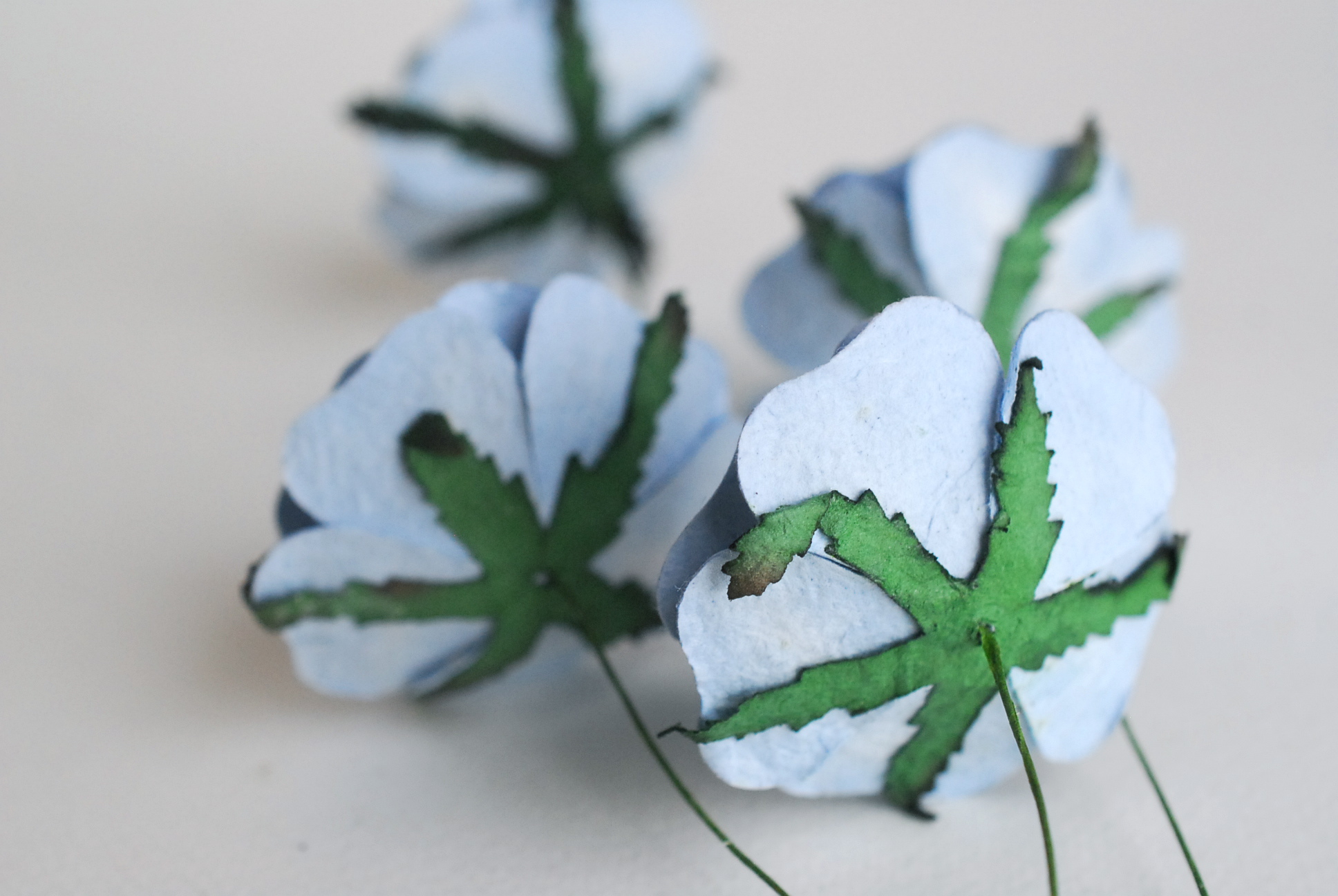 ดอกไม้กระดาษสา,ดอกกุหลาบกระดาษ กุหลาบ ดอกไม้ประดิษฐ์ สำหรับของชำร่วย, งานแต่งงาน,ทำข้อมือดอกไม้เพื่อนเจ้าสาว ดอกกุหลาบ PUL4-4 N ขนาด 4.5 cm. สีน้ำเงินตุ่น #170