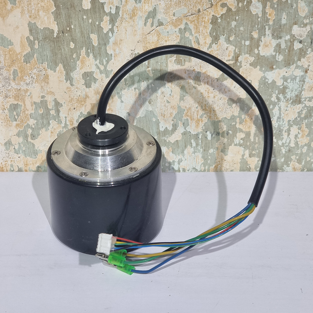 [0502] ทรัค กับ ล้อสเก็ตบอร์ดไฟฟ้า รุ่นเล็ก ขนาด 73mm 24V 36V