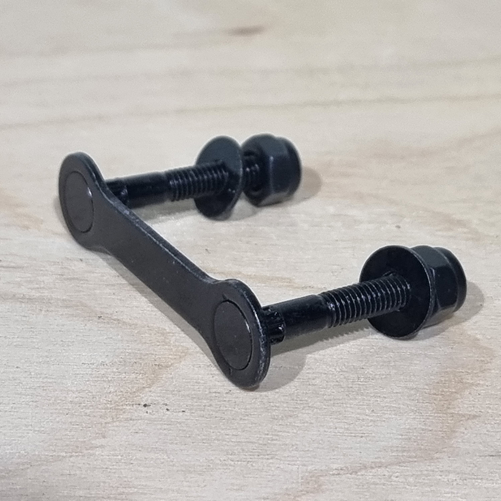 [0309] น็อตยึดทรัคสเก็ตบอร์ด 30mm ถนอมบอร์ด คู่ผู้เมีย