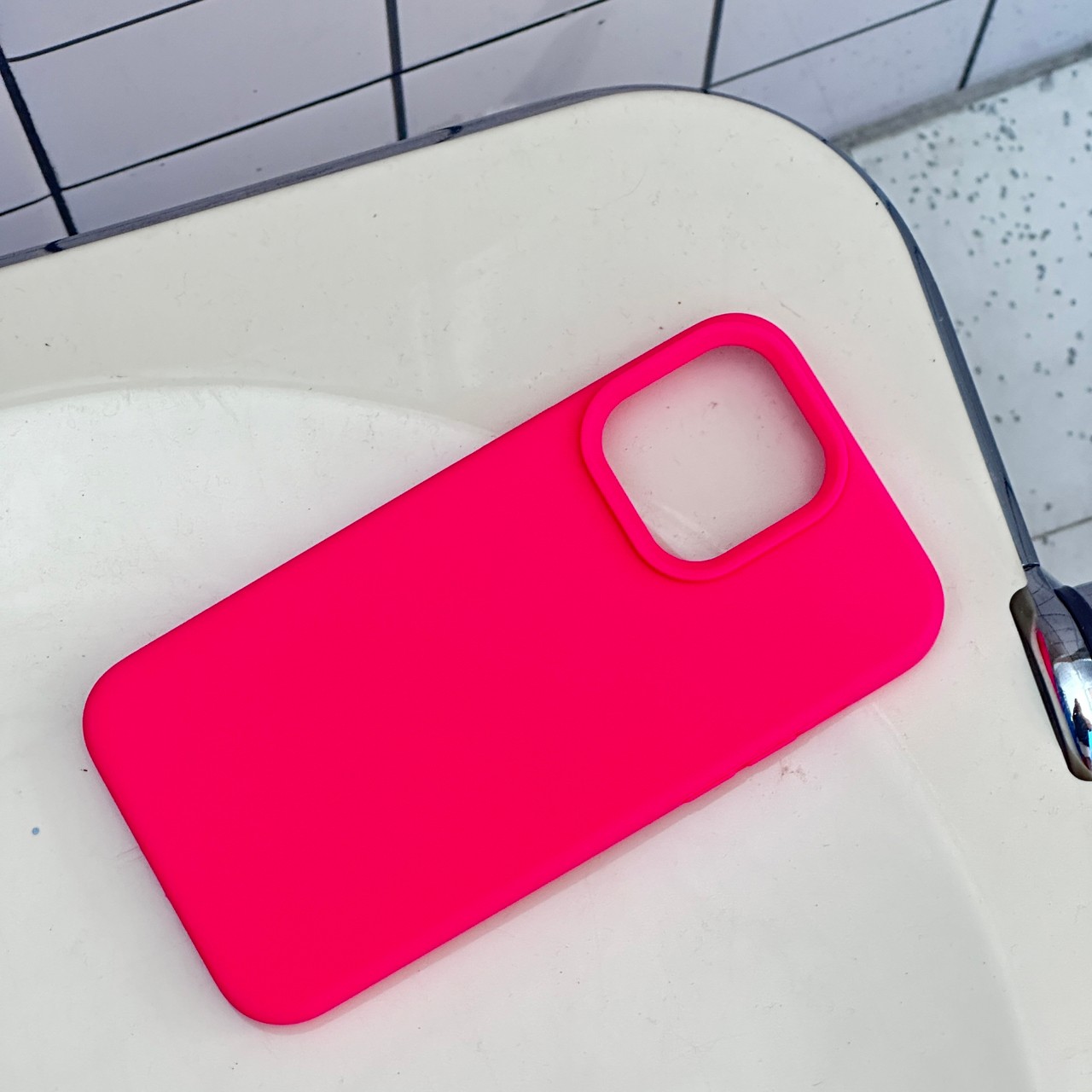 Silicone premium Case v.2 (neon pink colors)
