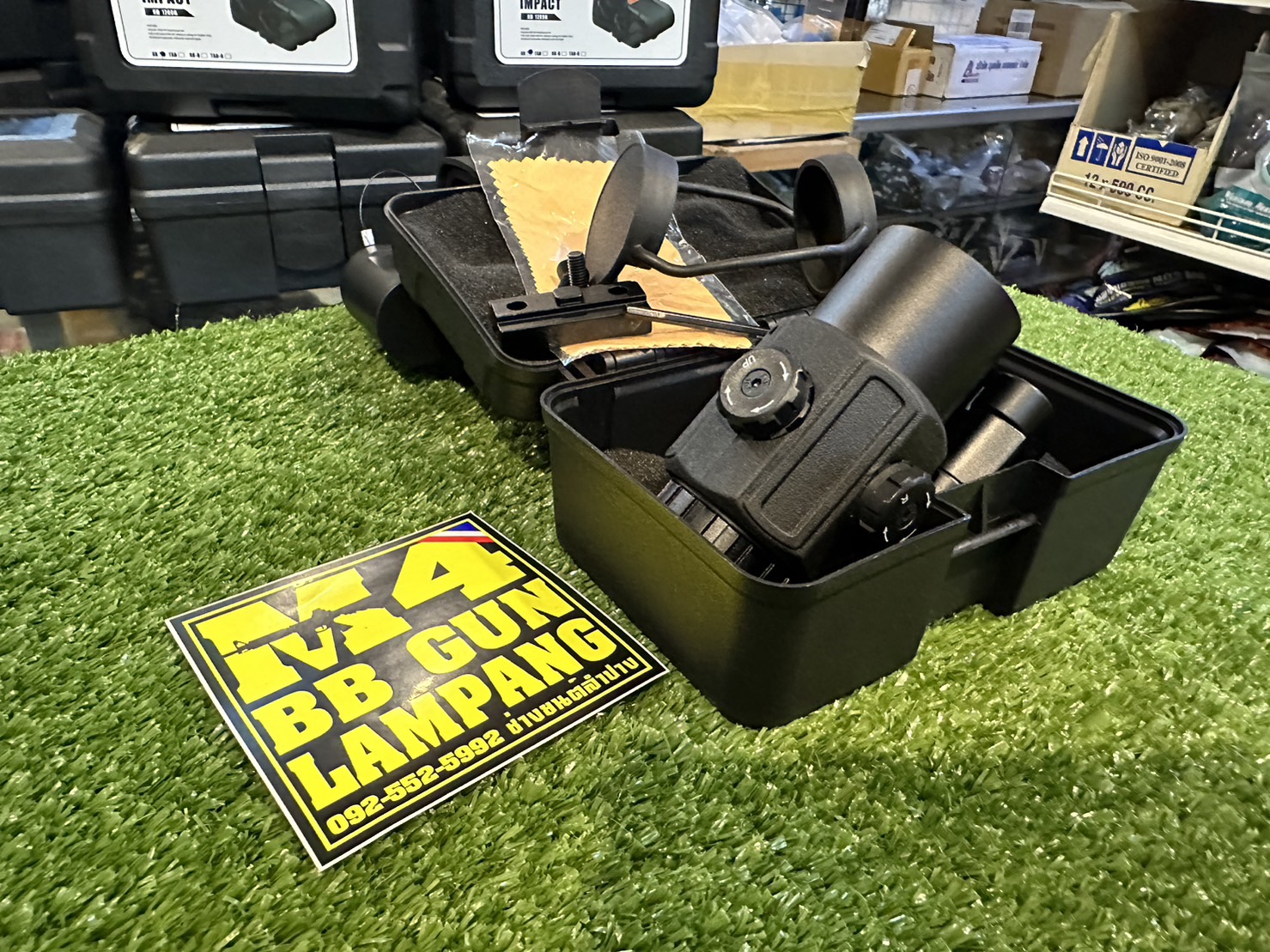 Dot: ซูมหลัง EOTECH