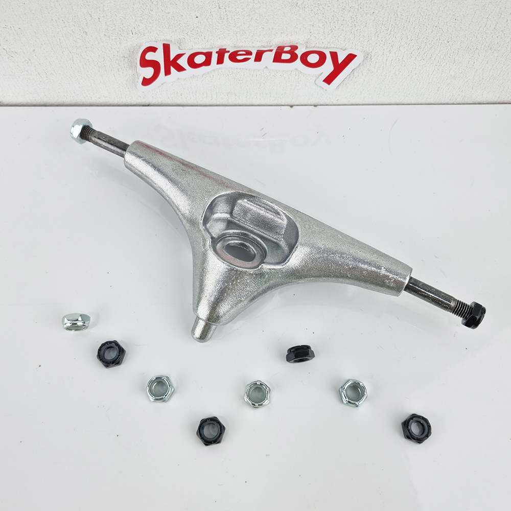 [0314] น็อตยึดล้อสเก็ตบอร์ดไว้กับทรัค สีเงิน สีดำ (มีราคาส่ง)