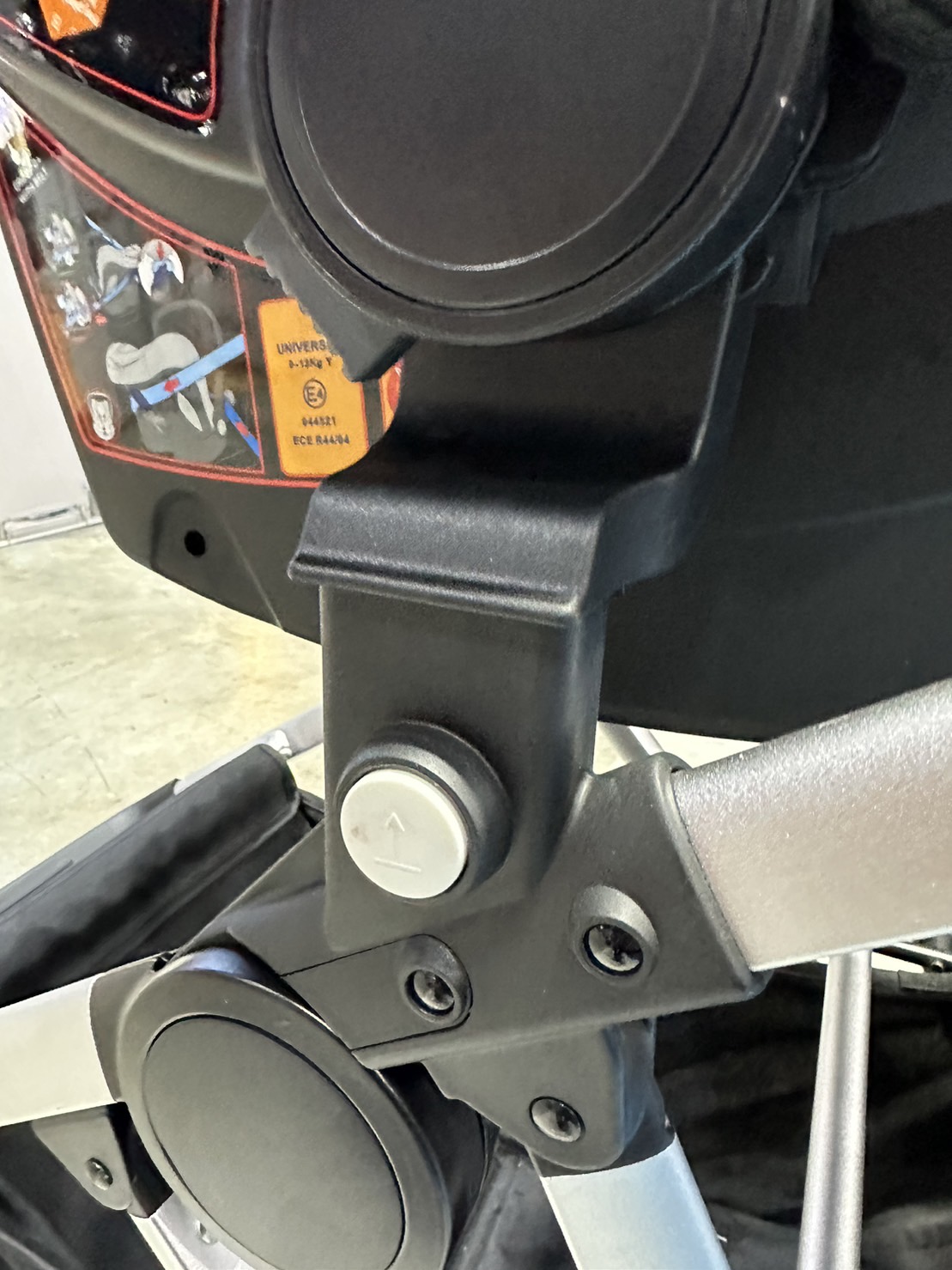 Welldon Adapter (Keenz - Kinetic) สำหรับติดตั้งคาร์ซีทแบบกระเช้าจำนวน 1 คู่