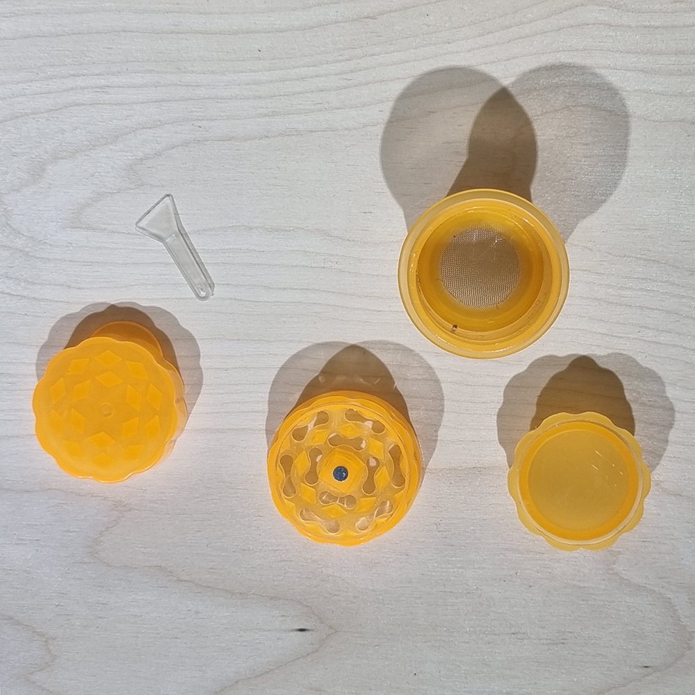 [1002] Grinder พราสติก ขนาด 40x63mm 4ชั้น ทรงยาว ที่บดสมุนไพร เครื่องบดสมุนไพร บดกาแฟ ไกเดอร์บด