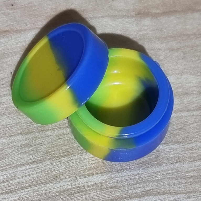 [1003] กระปุก silicone ใส่ wax dab rosin ปริมาณ 5g สุ่มสี