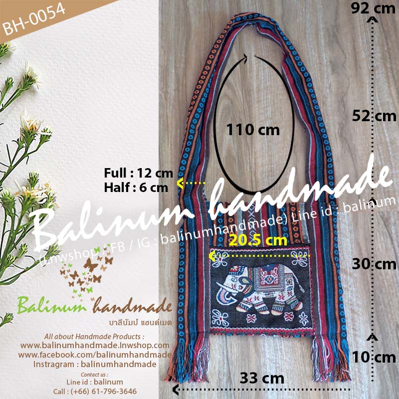กระเป๋าย่ามลายช้างแฮนด์เมด งานผ้าฝ้าย ผ้านากา แบบสะพายไหล่ สะพายข้าง มี 2 ช่องซิปใส่ของด้านบนและด้านหน้า ข้างในบุผ้าซับในสีดำ ใช้งานง่ายแบบรูดเดียวจบ สามารถใช้งานได้หลากหลาย จุของสุดๆ (สามารถใช้ได้ทั้งผู้หญิงและผู้ชาย) ดำ (Black)