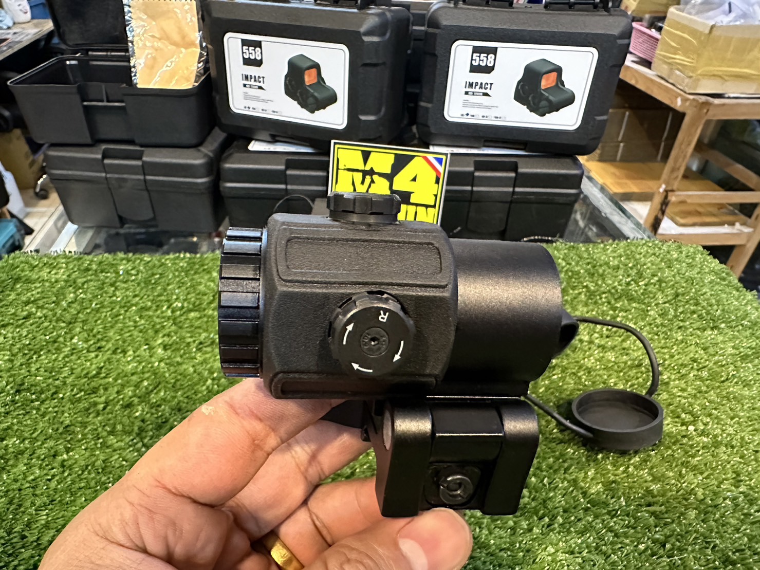 Dot: ซูมหลัง EOTECH