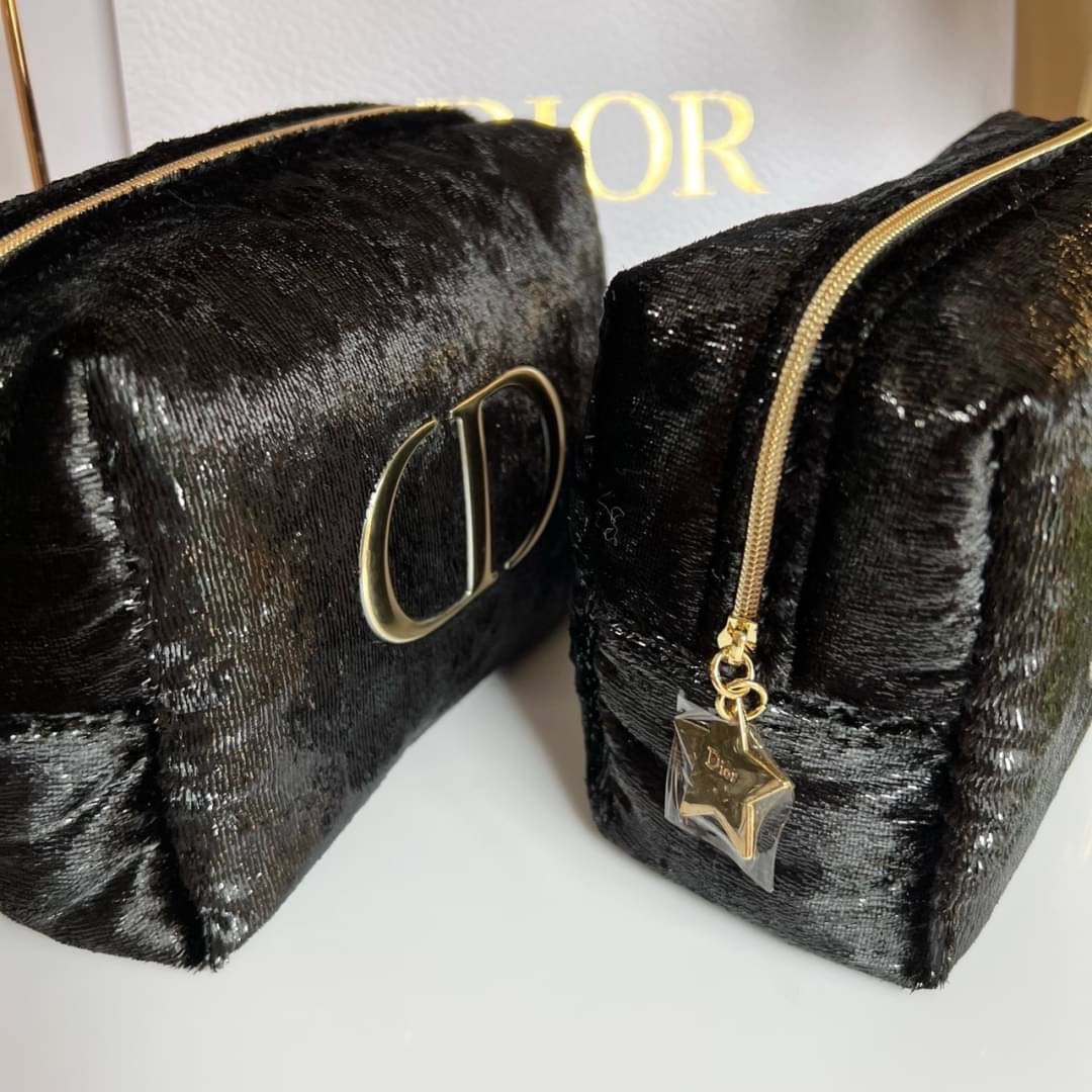 กระเป๋าเครื่องสำอาง Dior Cosmetic Pouch Bag ทรงสี่เหลี่ยมหมอน เลื่อมขาว / เลื่อมดำ