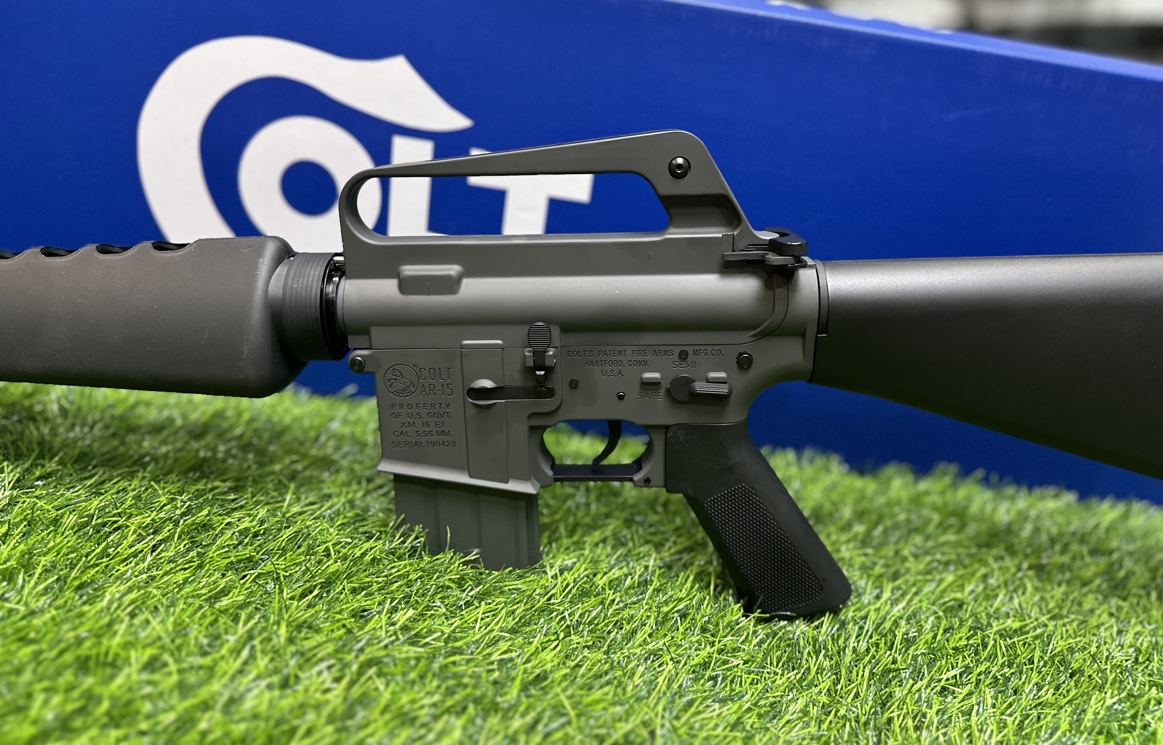 E&CxCybergun -320 S4 - GREY M16A1