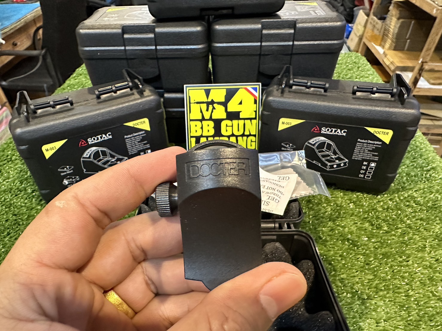 Dot: SOTAC M-003 DOCTER