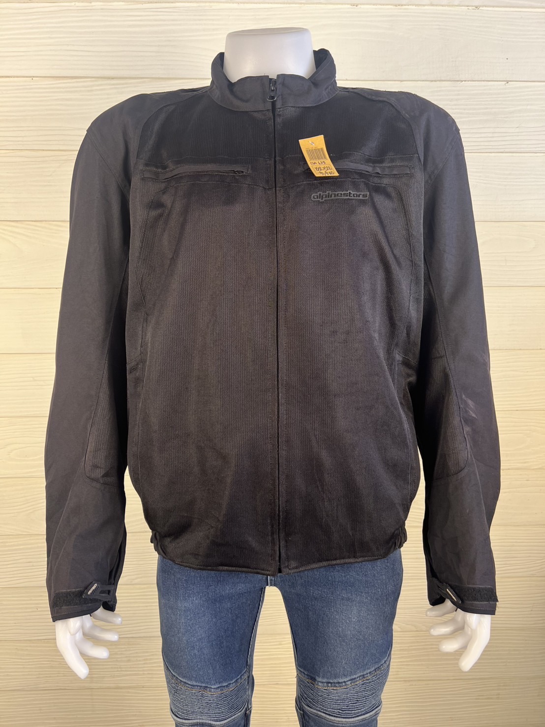 เสื้อขี่มอเตอร์ไซด์( มือสอง) CSA 639 : อก 52" ยาว 26" รอบเอว 44-46“ (XL) alpinestars
