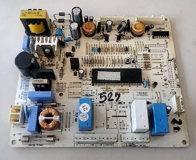 อันที่ 527 บอร์ดตู้เย็น บายไซร์ GC-B207BLQ EBR57521016 40 110406 6870JB8201C