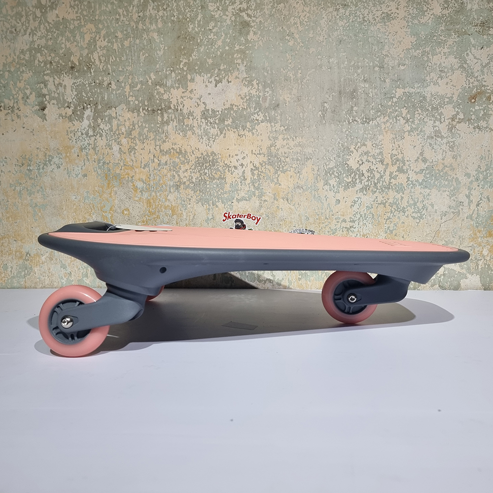 [0201] สเก็ตบอร์ด 3ล้อ เล่นได้หลายแบบ ฝึกใช้ ร่ายกาย ในการควบคุมสเก็ตบอร์ด