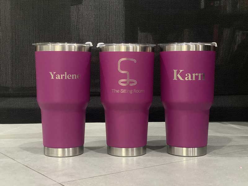 สลักชื่อ สลักข้อความ สลักรูป เลเซอร์ชื่อ เลเซอร์ข้อความ เลเซอร์รูป บนกระบอกน้ำ