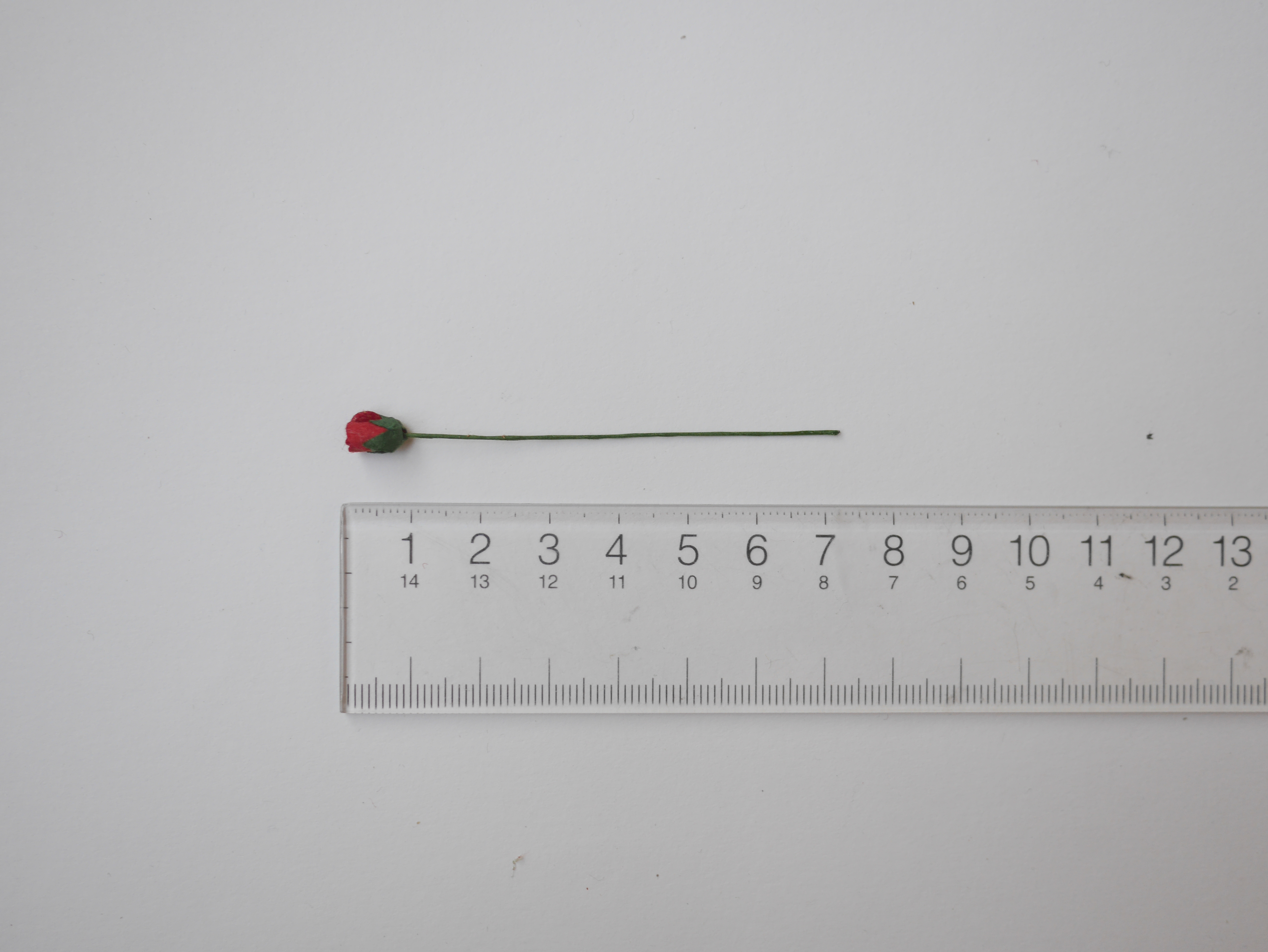 ดอกไม้กระดาษสา ดอกไม้กระดาษสา จตุจักร งานประดิษฐ์ ดอกไม้ทำข้อมือเพื่อนเจ้าสาว แต่งงาน, ดอกกุหลาบตูม 100 ดอก สีแดง paper flowers, budding roses flower 0.5x0.8 cm. 100 pieces. red color.