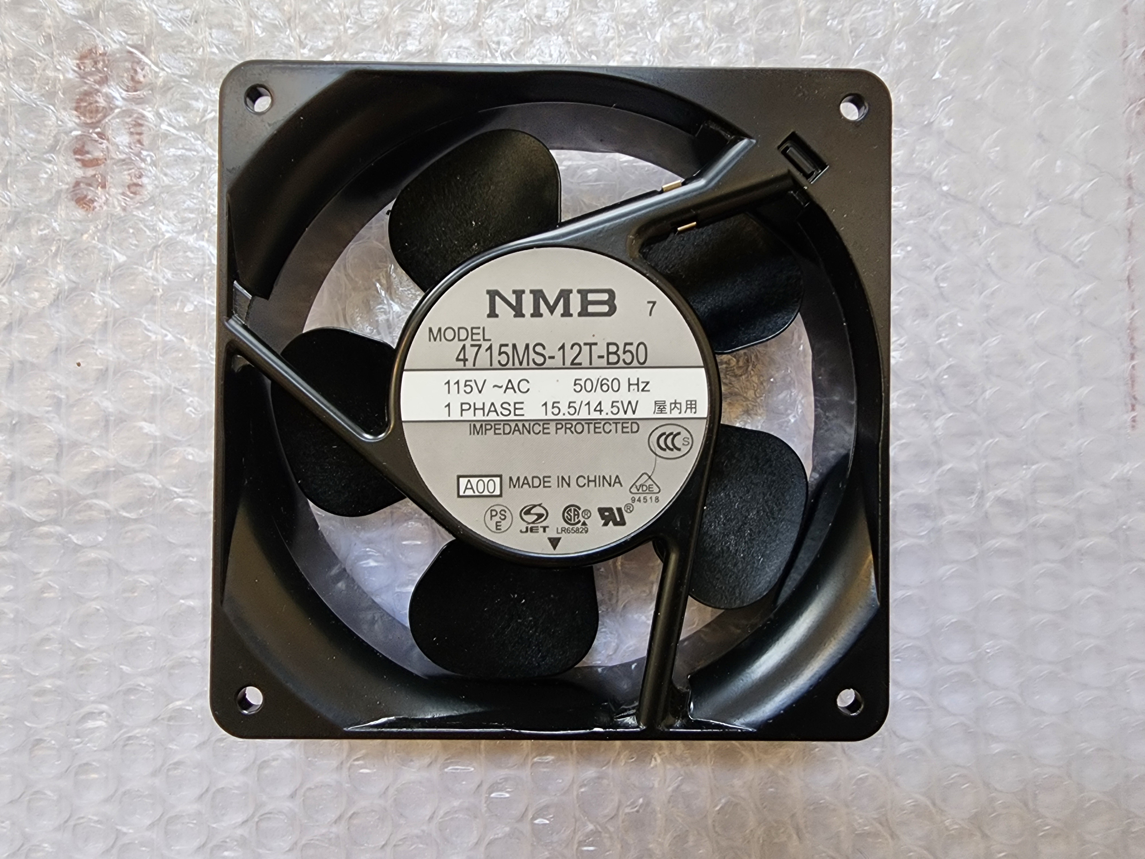 พัดลม 115VAC 14.5W Size: 119x38mm รุ่น 4715MS-12T-B50