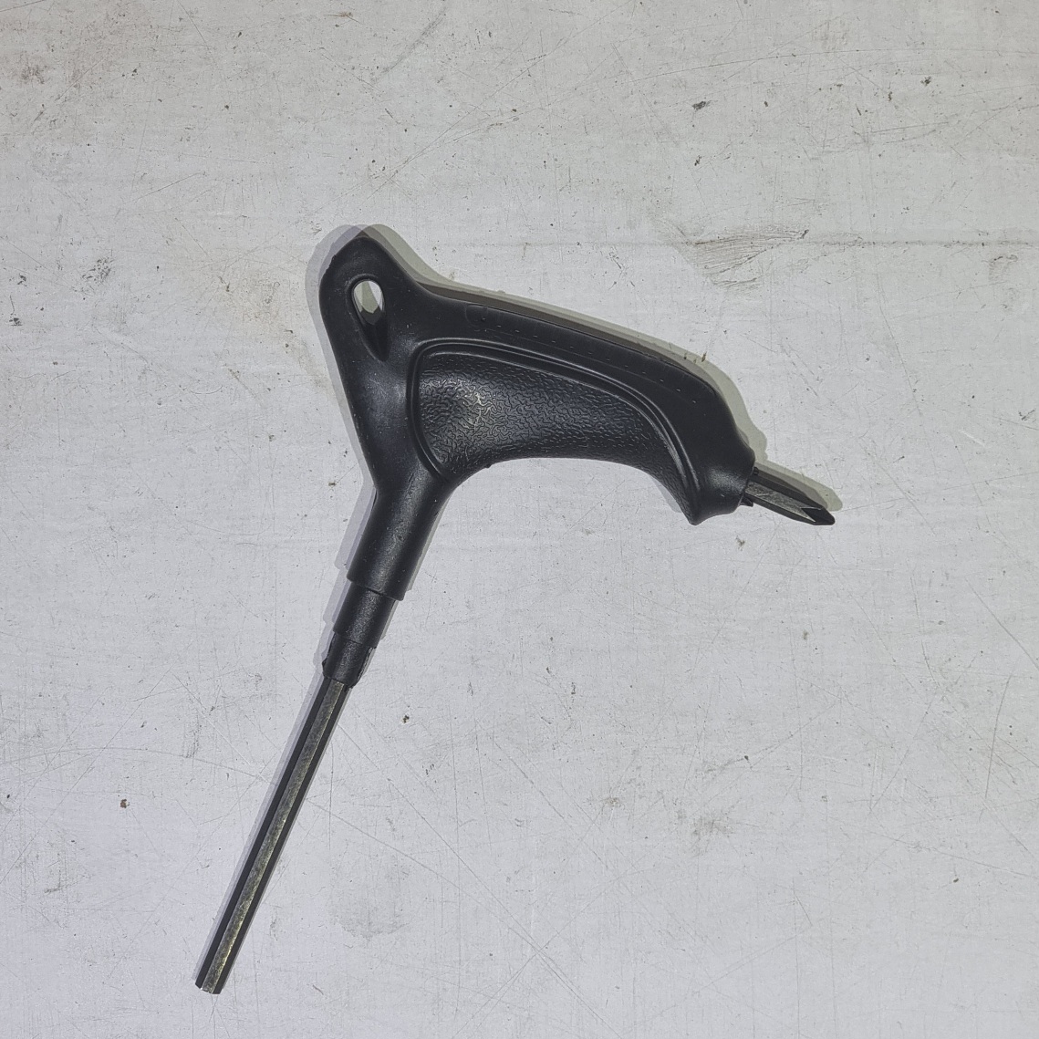 [0232] skatetool ไขควง น็อต โรลเลอร์ อินลายสเก็ต หัวหกเหลี่ยม 4mm หัวบวก