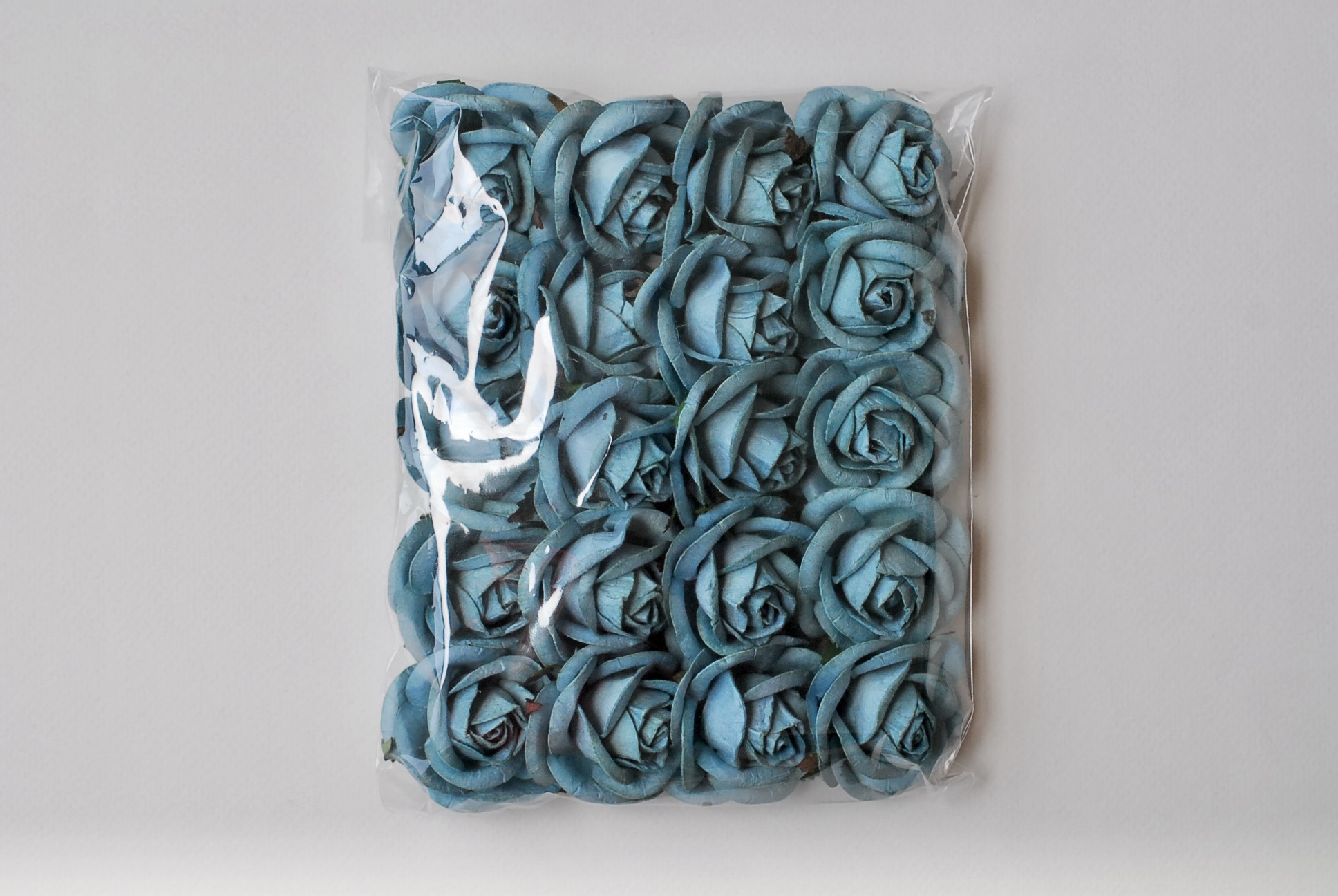 ดอกไม้กระดาษสา ดอกกุหลาบประดิษฐ์ ขนาด 4.5 cm., สำหรับของชำร่วย, งานแต่งงาน, สีน้ำเงินเทอกิช Paper flower,20 Pieces mulberry rose, 4.5 cm. Turkish blue color.