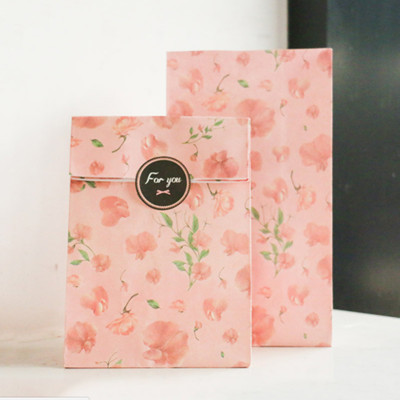 ซองกระดาษขยายข้างสีชมพูลายดอกไม้ 13x23+7.8 cm. 90 ชิ้น : U004774