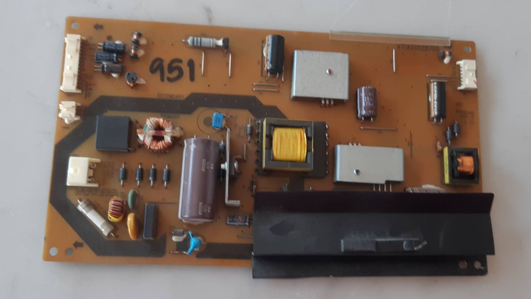 อันที่ 951 TOSHIBA 32P1300VT ซัฟฟลาย V71A00028700 ดีเทสแล้ว