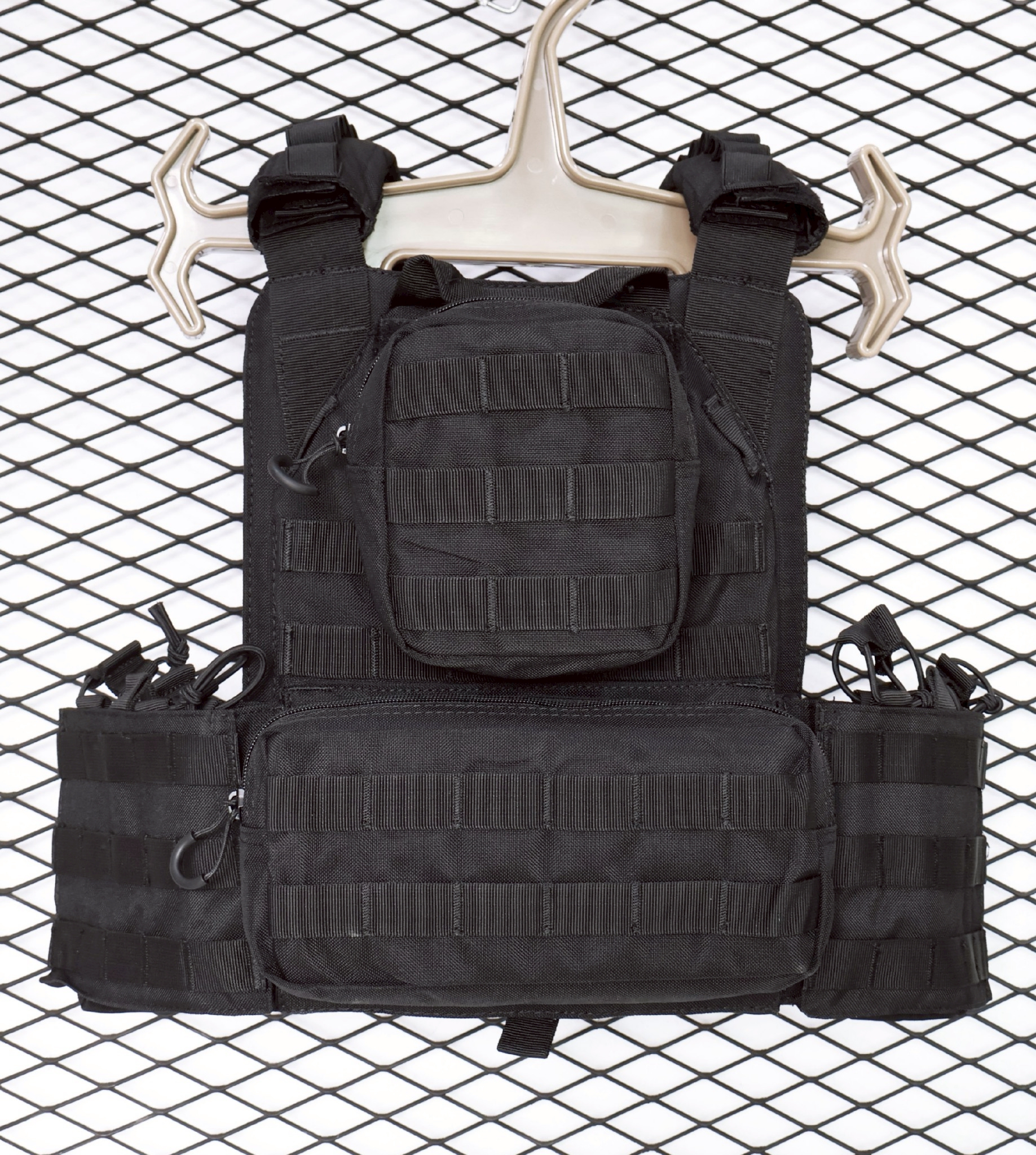 เสื้อเกราะ Swat Vest V3 สีดำ (K02450)