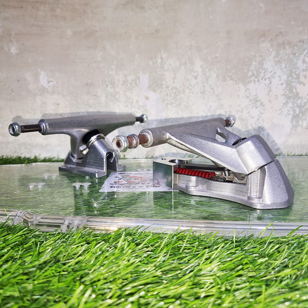 [0306] ทรัคสเก็ตบอร์ด Surf truck(สปริงยาว) CX7 กว้าง 6นิ้ว สูง 2.5นิ้ว โมแล้วเล่นดีกว่าเดิม