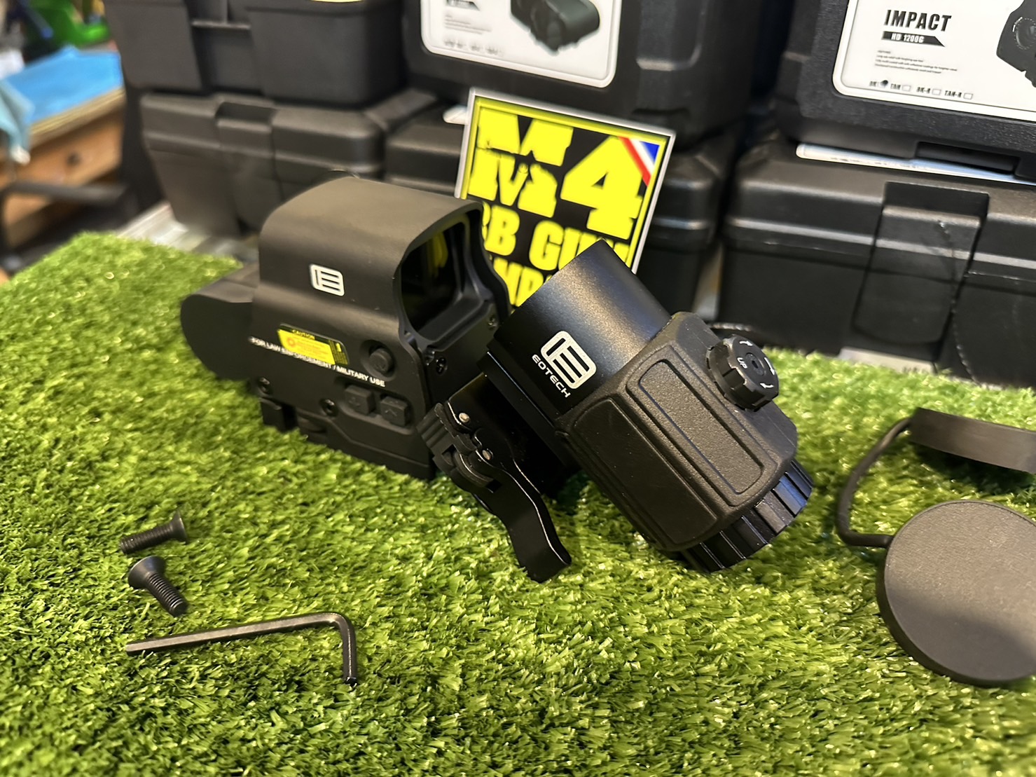 Dot: ชุด EOTECH 558+ซูมหลัง