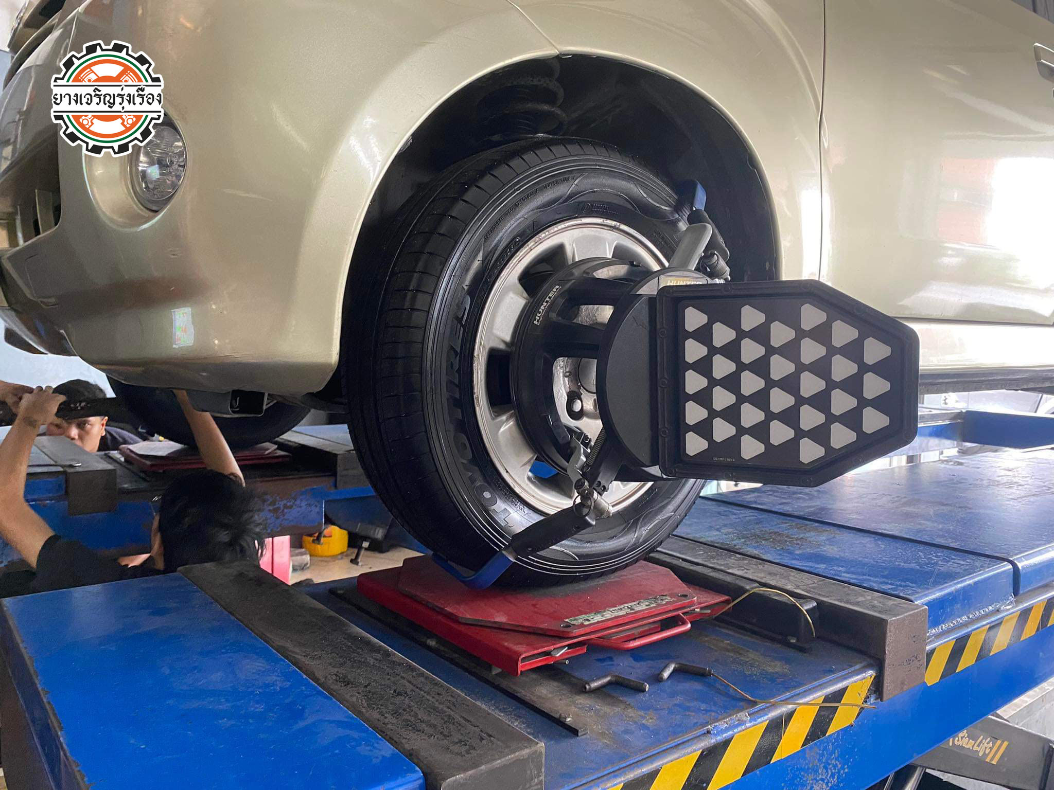 TOYOTA AVANZA เข้ารับบริการเปลี่ยนยางรถยนต์ เน้นคุณภาพ ราคาเหมาะสม ☄️TOYO TIRES PROXES CR1 ขนาด 185/65R14 𝙊𝙪𝙧 𝙎𝙚𝙧𝙫𝙞𝙘𝙚 บริการทางร้านเรารับทำอะไรบ้าง 🔧 ติดตั้งยางแบบไร้รอย 100% 🔧 บริการสลับยาง ตามอายุ 🔧 มียางรถยนต์ทุกยี่ห้อให้เลือกซื้อ 🔧 เช็คช่วงล่าง แก้ปัญหาให้ตรงจุด 🔧 บริการล้างลิ้นปีกผีเสื้อ 🔧 บริการเช็คระยะรถยนต์ 🔧 เปลี่ยนถ่ายของเหลวทั้งระบบ 🔧 ตั้งศูนย์ด้วยเครื่อง HUNTER นำเข้าจาก USA สอบถามข้อมูลเพิ่มเติม หรือนัดหมายเข้ารับบริการ Tel : 08-6569-1915 Tel : 08-6544-5963 Line id : @88rw Tiktok : https://www.tiktok.com/@88rwycrr Youtube : https://youtube.com/@88rw Facebook : https://www.facebook.com/88rwtire Location : https://goo.gl/maps/HrNUAZXPN94KvxZ98?coh=178573&entry=tt #รถยนต์มีปัญหาไม่รู้ต้องแก้ตรงไหน ทางเรายินดี ตรวจหาปัญหาและหาวิธีแก้ บอกลูกค้าก่อนลงมือทำเสมอราคาเป็นธรรมไม่เอาเปรียบ สบายใจคุณลูกค้า ---------------------------------- ดูแลให้คำปรึกษาทุกปัญหาคาใจ ไม่ทิ้งลูกค้า มีบริการหลังการขาย 【ให้ผู้เชี่ยวชาญของเรา ดูแลรถคุณ】 ร้านยางเจริญรุ่งเรือง ยินดีต้อนรับครับ ---------------------------------- #โช๊คอัพรถยนต์ #monroe #yss #kayaba #profender #ร้านยางเจริญรุ่งเรือง #นนทบุรี #งามวงศ์วาน #amsfix #บริการช่วงล่างรถยนต์ #ซ่อมบำรุงช่วงล่าง #เซทอัพโช๊คอัพรถยนต์