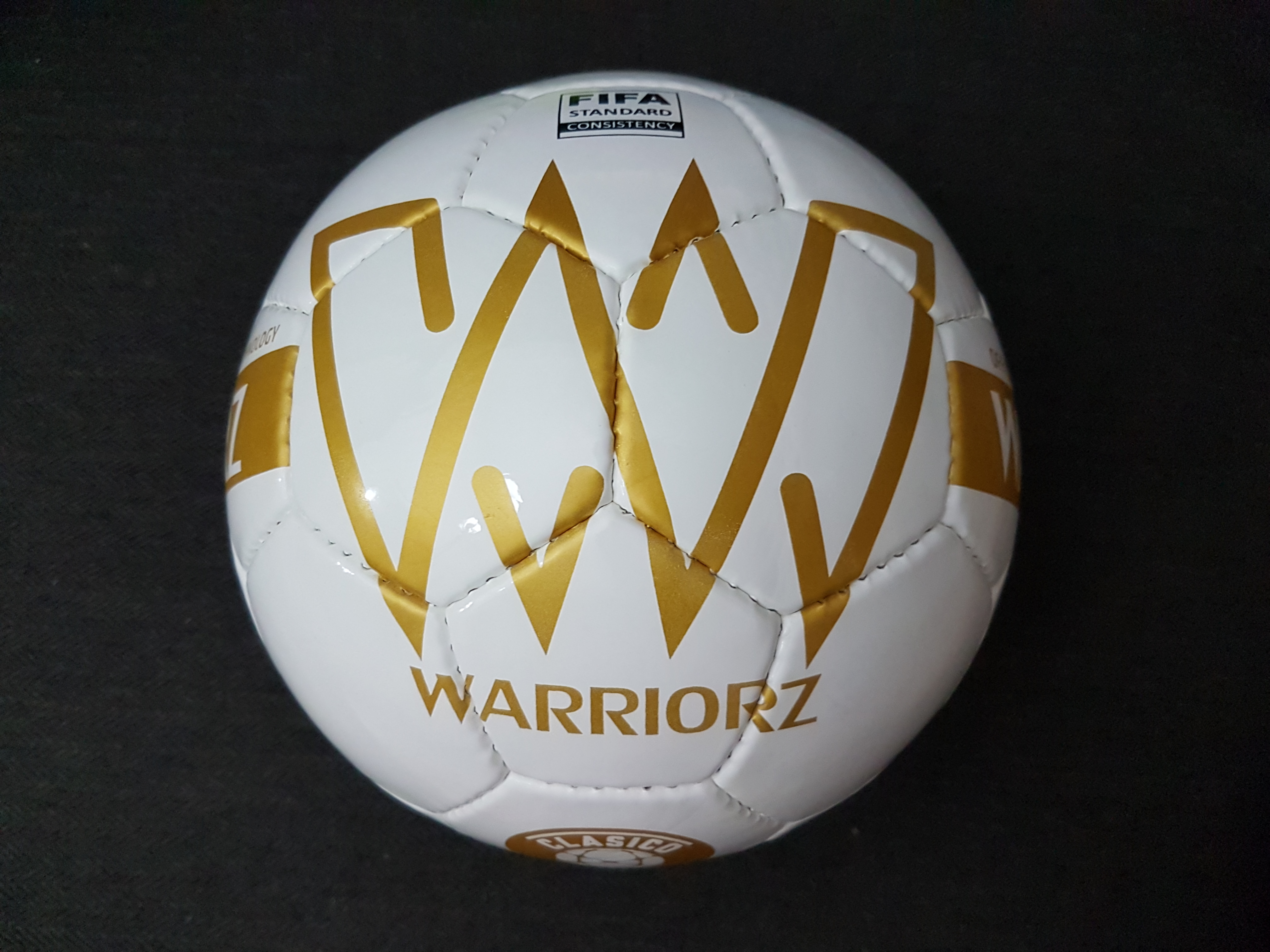 Soccer Ball Size 5 รุ่น CLASICO 5000