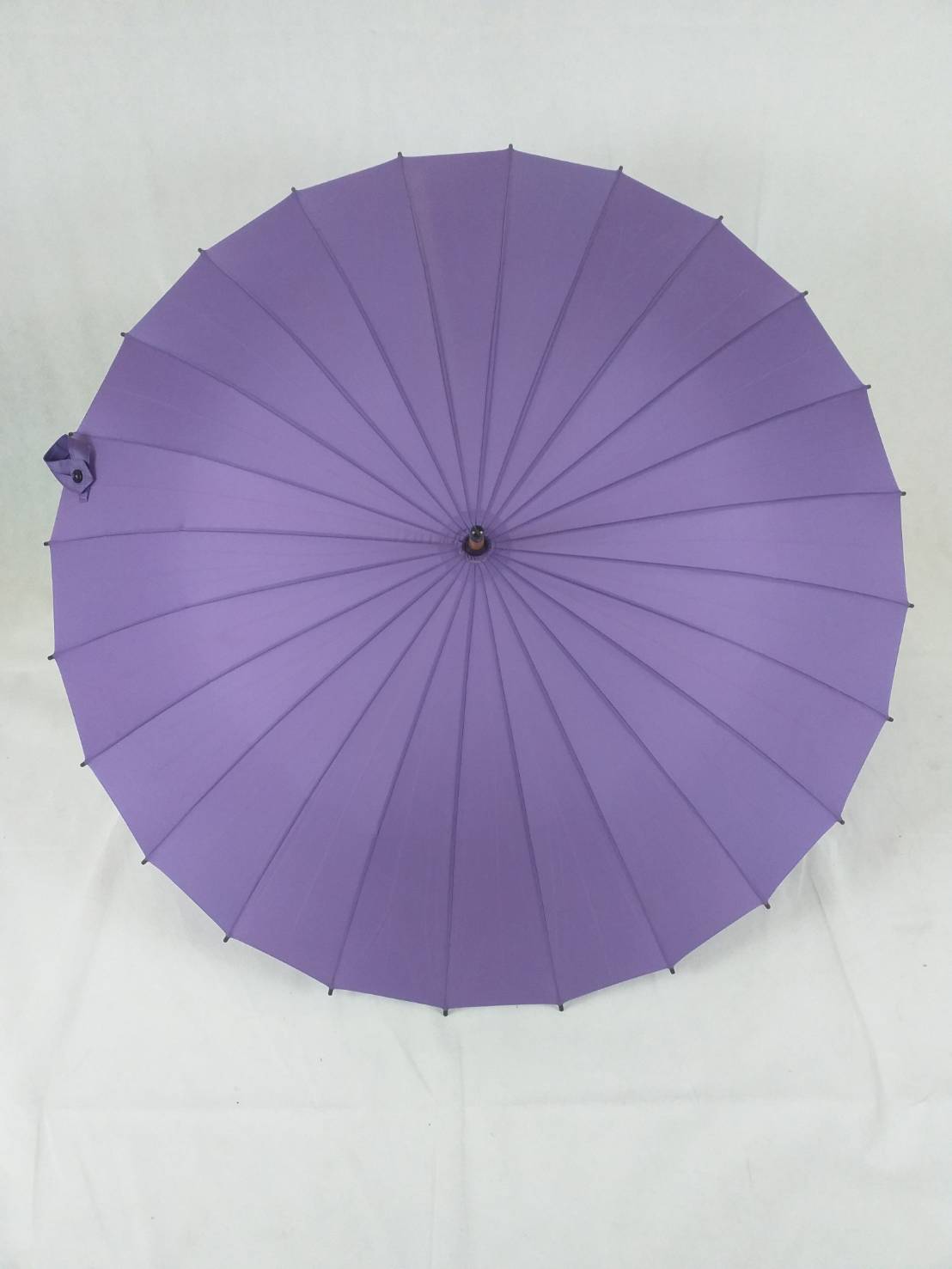 ร่มยาว 24 นิ้ว แกนไม้ ด้ามไม้ ซี่เหล็ก 24 ซี่ สีสวยสดใส มีให้เลือก 2 สี ชิ้น SKU-00336 2020-06-15 11:50:09 2023-10-24 14:33:47