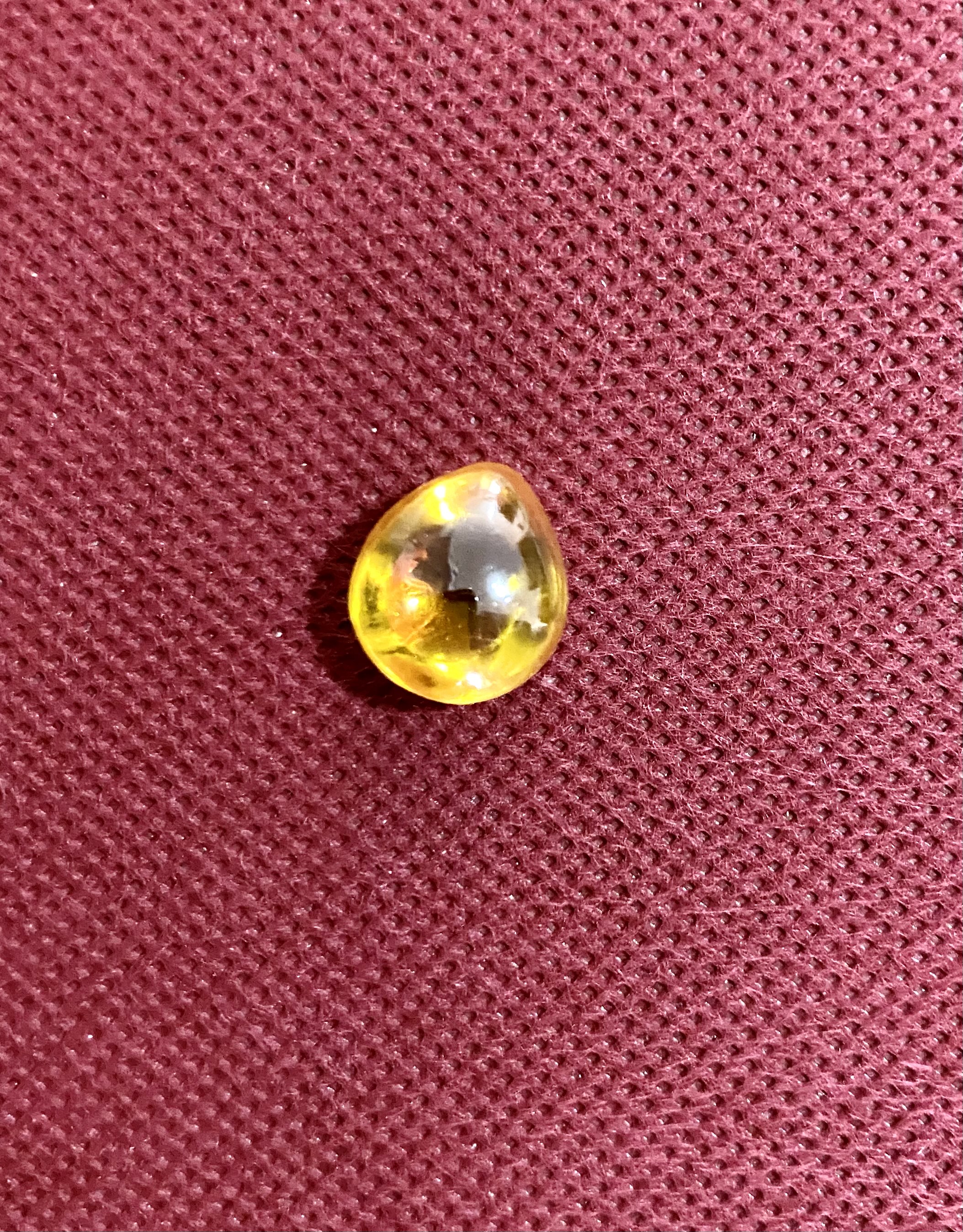 เพชรพญานาค สีเหลือง แบบหยดน้ำขนาด 1.4 ซม.