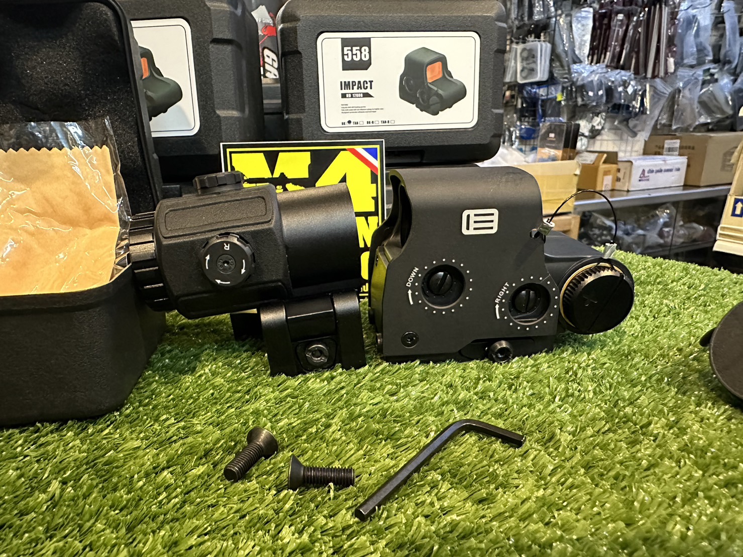 Dot: ชุด EOTECH 558+ซูมหลัง